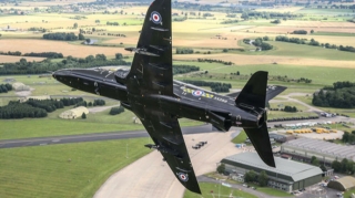 İngiltərədə hərbi təyyarə qəzaya uğradı