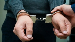 Bir marketdən oğurlayıb başqasına satdı - Polis saxlad ı