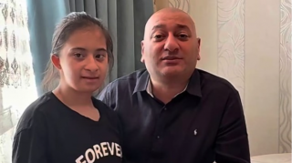 Aktyor qalmaqallı çıxışından sonra autizimli uşağı ziyarət etdi - VİDEO  