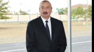 Prezident Qobustanda modul tipli xəstəxananın açılışında