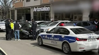 Nəsimi rayonunda avtosalon məhəllə yolunu ZƏBT EDİB: "Qəza riski artır"  - VİDEO