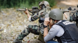 MEDİA müharibə jurnalistləri ilə bağlı VİDEO YAYDI  