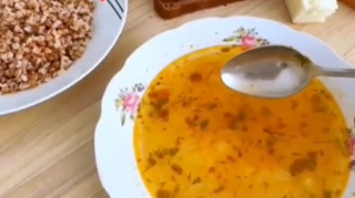 Qazi TƏBİB-in verdiyi yeməkdən şikayətləndi - VİDEO 