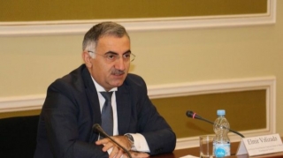 Elmir Vəlizadə vəzifəsindən azad edildi