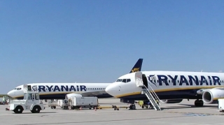 Sərnişin təyyarəsi tualetdəki nasazlıqlara görə İspaniyada təcili eniş etdi 