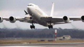 ABŞ-ın nadir təyyarəsi BÖYÜK BRİTANİYAYA ENDİ..., - FOTO 