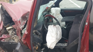 İmişlidə 3 maşın toqquşdu, xəsarət alanlar var - FOTO  - YENİLƏNİB