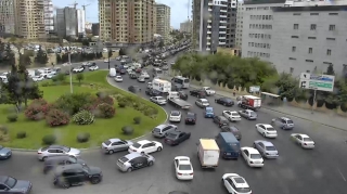 Sürücülərin diqqətinə: bu yolda tıxac var  - FOTO