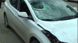 “Hyundai” qəza törətdi, tıxac yarandı - FOTO 