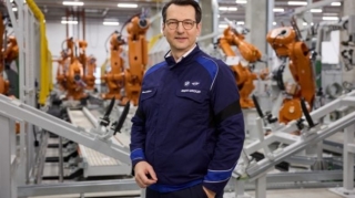 Təcrübəçi kimi gəlmişdi, indi "BMW"yə rəhbər oldu - FOTO