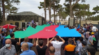 General-mayor Polad Həşimov və polkovnik İlqar Mirzəyev dəfn olunub - FOTO - VİDEO - YENİLƏNİB