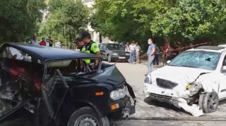 Şirvanda zəncirvari qəza olub,  ölən var - FOTO 