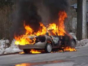 Füzulidə “KİA” yanıb