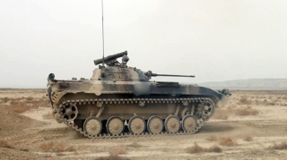 Azərbaycan Ordusunda döyüş atışlı məşğələlər keçirilir - VİDEO 