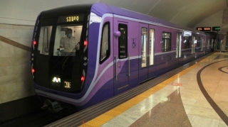Kondisioneri 10 günə düzəlməyən metro qatarı