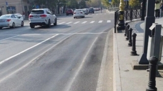 Bakının mərkəzi yolunda PROBLEM - Avtobuslar bu hala salır? - FOTO