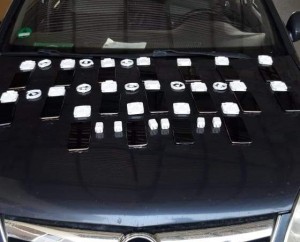 Avtomobildən qanunsuz mobil telefonlar aşkar edilib - FOTO