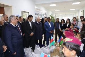 Saleh Məmmədov Cocuq Mərcanlıda vətəndaşları qəbul edib - FOTO