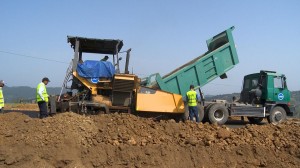 Tovuzda 11 yaşayış məntəqəsini birləşdirən yol yenidən qurulur – FOTO + VİDEO