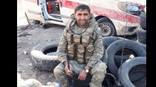 Pusquya düşsə də son nəfəsinəcən vuruşan cəsur kapitan  - FOTO