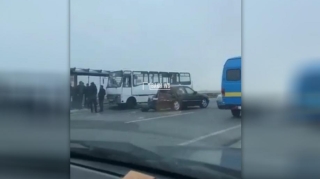 Hövsan yolunda AĞIR QƏZA:  Sərnişin avtobusu minik avtomobili ilə toqquşdu - VİDEO 