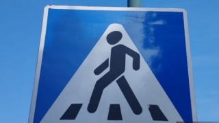 Kürdəmirdə avtomobil piyada zolağını keçən şəxsi vurub  - FOTO