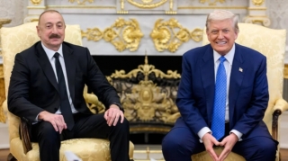 İlham Əliyev Donald Trampa göndərdiyi hədiyyə üçün təşəkkür etdi - FOTO 