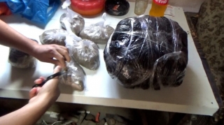 Polis 40 kiloqramdan artıq heroin və metamfetamini dövriyyədən çıxarıb - VİDEO