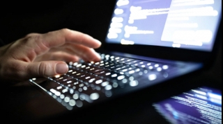 İnternetdə nifrət yayanlara qarşı genişmiqyaslı əməliyyat: 140 cinayət işi başlanıb 