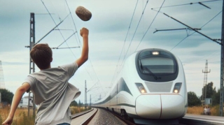 ADY-də xəbərdarlıq: "Qatara daş atma, təhlükə yaratma!" 