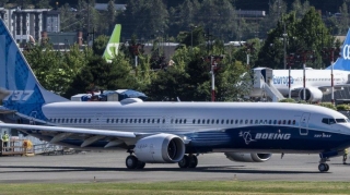 “Boeing” “737 MAX” təyyarəsinin istehsalını artıracaq 