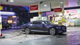 Ronaldunun “Bentley”si benzinsiz qaldı - FOTO 