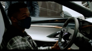 “Barselona”nın ulduzu motosikletçini vurdu 