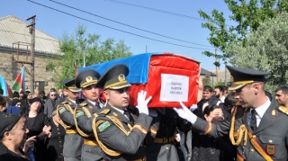 İtkin şəhidimizlə vida mərasimi keçirildi - FOTOLAR