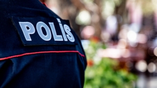 Bakıda polis intiharın qarşısını alıb, özü yaralanıb 