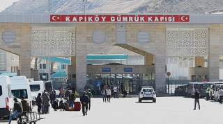 Türkiyə-İran sərhədində sərnişin daşımaları dayandırıldı 