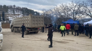 Azərbaycan polisi aksiya iştirakçılarının təhlükəsizliyini belə təmin edir - FOTO