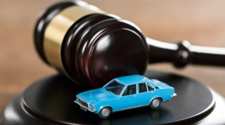 Некоторые госструктуры выставили свои автомобили на продажу: цены стартуют от 450 манатов 