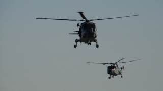 В Японии потерпели крушение два военных вертолета 