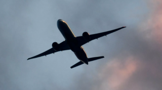 Rumıniya və Ukrayna liderlərinin təyyarələri Kişineuya enə bilməyib