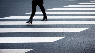 Nizami rayonunda 52 yaşlı qadını avtomobil vurub 