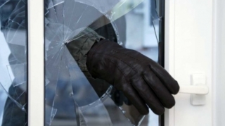 Ofisdən oğurluq edən şəxslər saxlanıldılar 