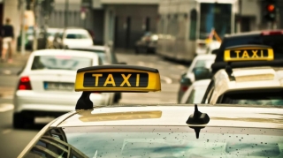 Taksi sürücülərinə vacib XƏBƏR - İcazələrin verilməsinə başlanılır - QAYDALAR 