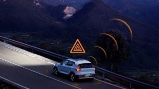 Volvo научила автомобили предупреждать водителей об авариях