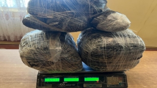 İrandan Azərbaycana 20 kq narkotik keçirən şəxslər tutulub - FOTO 