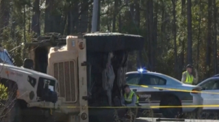 Hərbi yük maşını aşdı:  2 dəniz piyadası ölüb, 17-si yaralanıb