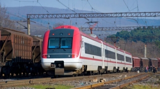 Gürcüstanda dəmiryolu vasitəsilə qatarların hərəkəti iflic vəziyyətə düşüb