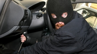 Bakıda avtomobilin dövlət qeydiyyat nişanları oğurlanıb