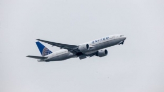 “Boeing” 777 seriyalı təyyarələrin uçuşlarını təxirə salmağı tövsiyə edib