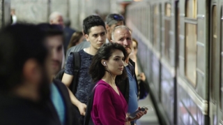 Metroda qatarların gecikməsinin səbəbi bəlli olub 